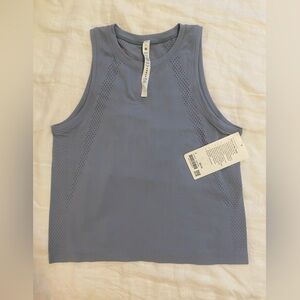 Lululemon train to be tank NWT